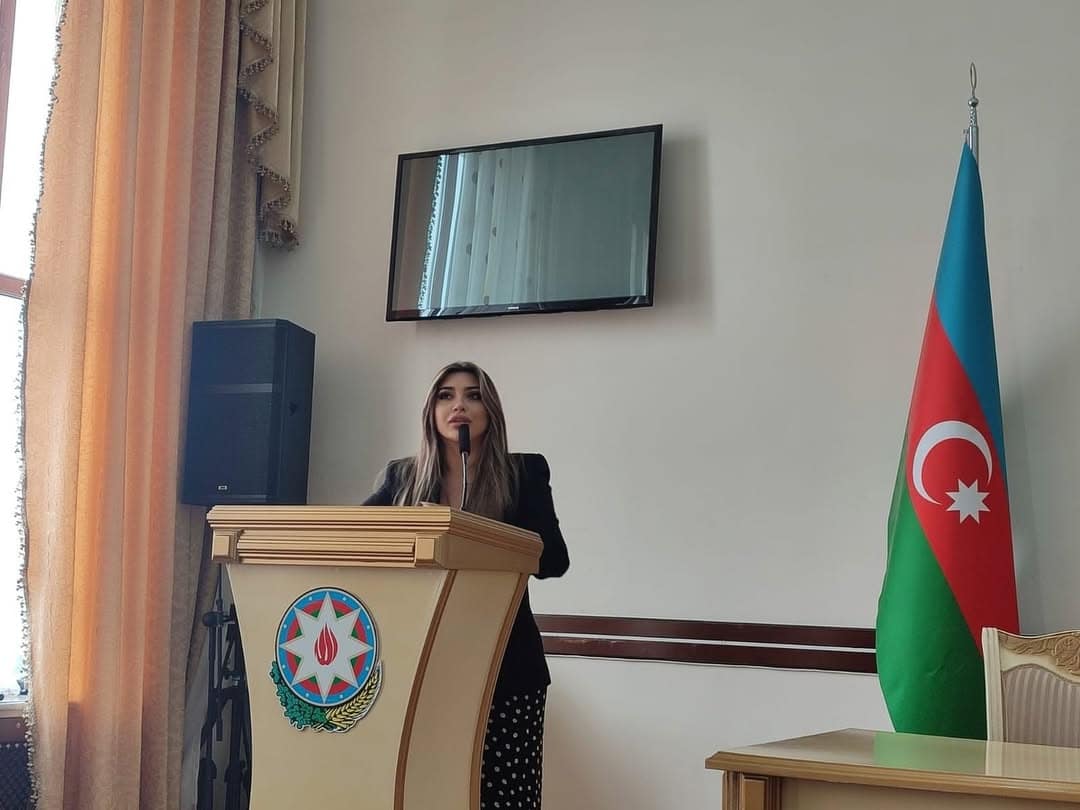 Mingəçevir Dövlət Universitetinin koordinatorluğu ilə həyata keçirilən və Avropa İttifaqı tərəfindən maliyyələşdirilən “ENGAGE” layihəsi çərçivəsində tələbə qızlar üçün sahibkarlıq və karyera mövzusunda növbəti maarifləndirici görüş təşkil olunub.